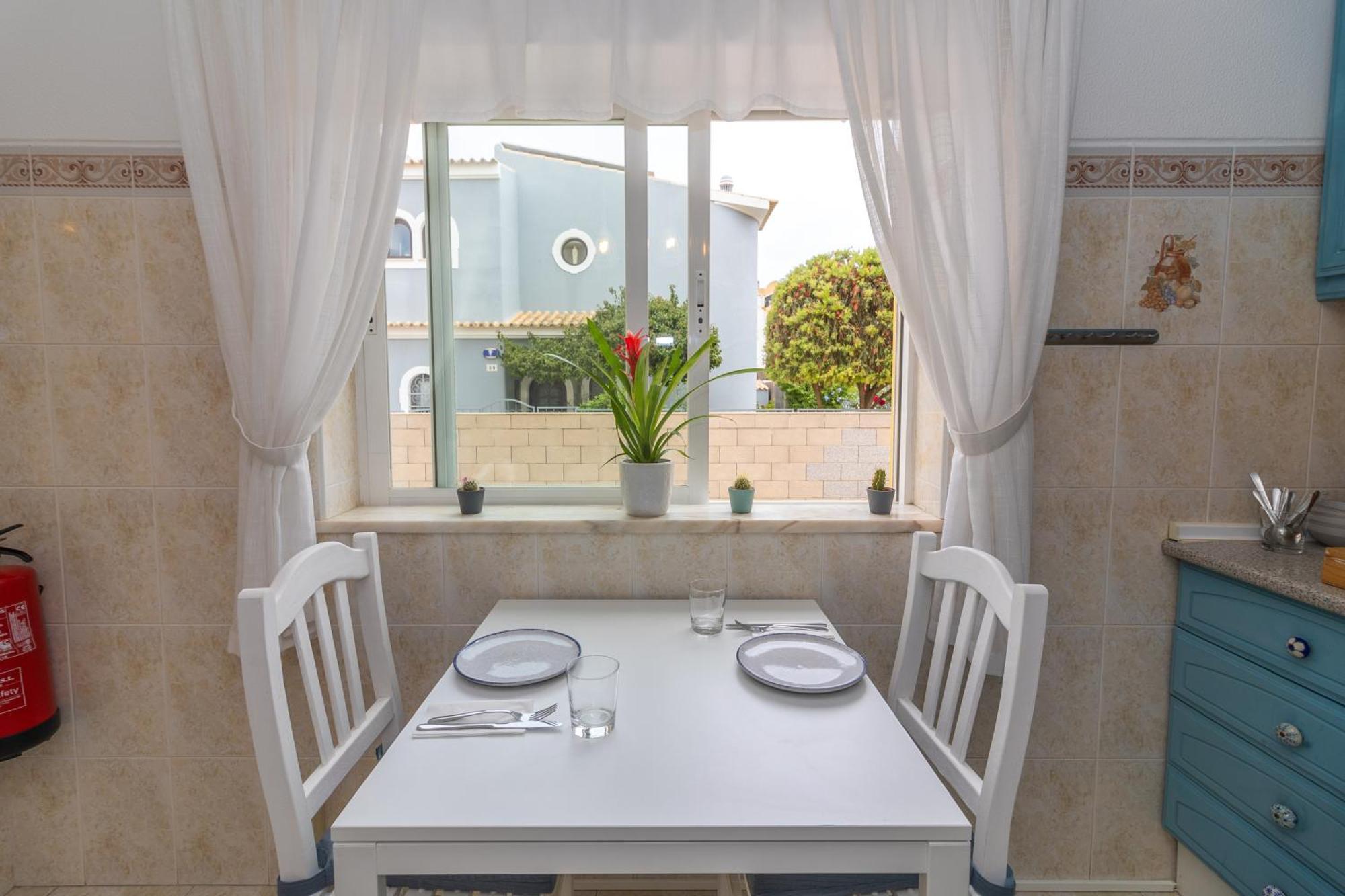 Bb Dona Ana Bed & Breakfast Lagos Exterior photo
